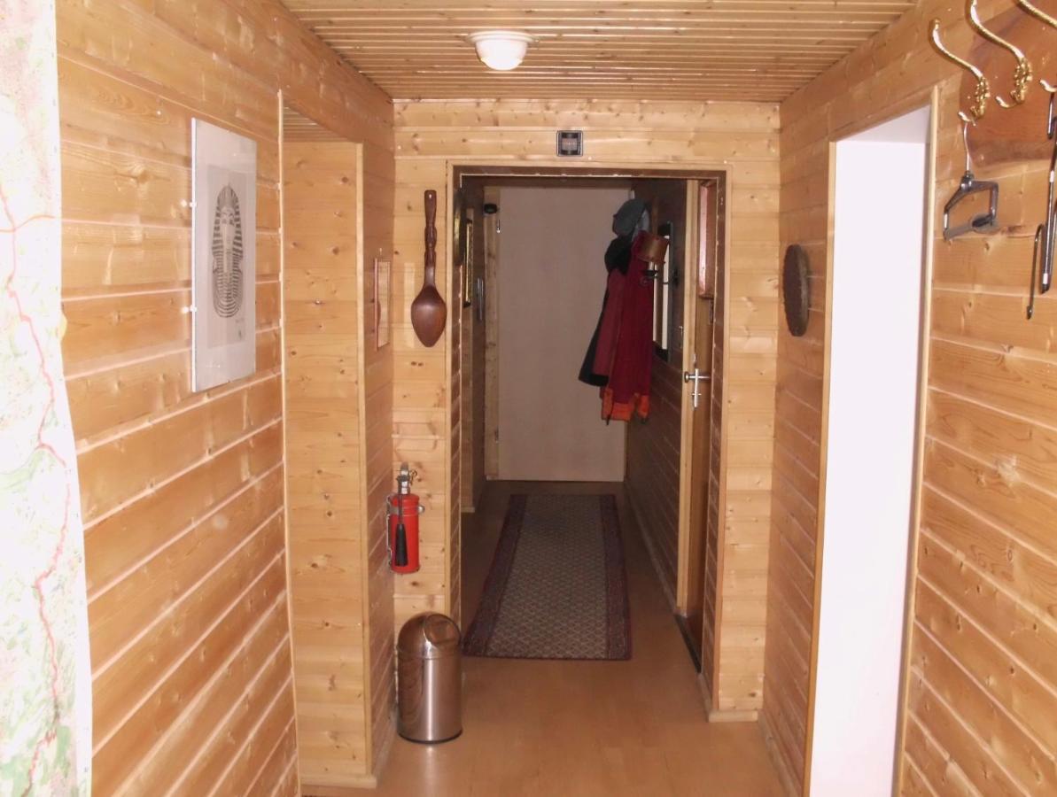 Schoenes Doppelbettzimmer Im Untergeschoss Inkl Parkplatz Nach Verfuegbarkeit Essen Extérieur photo